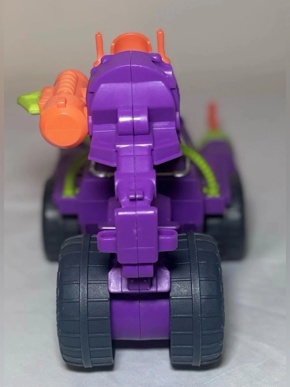Imaginext DC Super Friends Joker Scorpion Battle Vehicle with Joker Figure